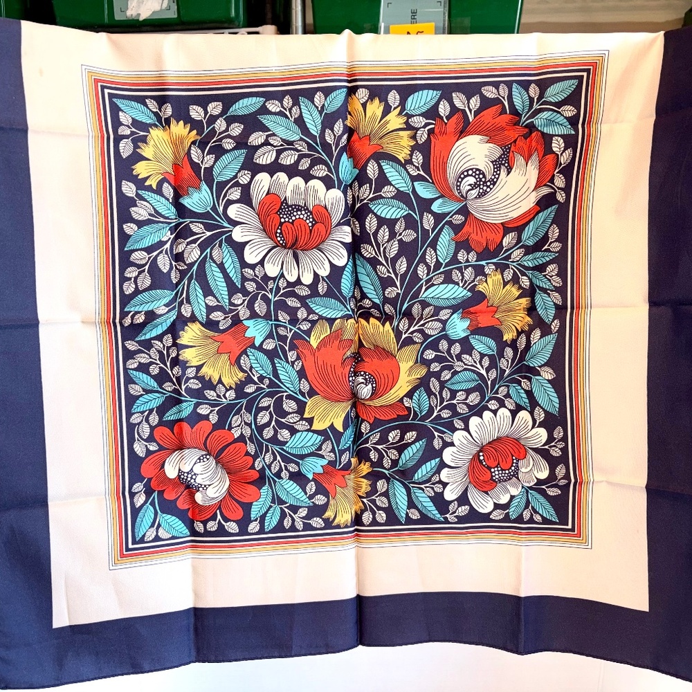 VINTAGE Italian Navy Blue & Red Floral Scarf 🇮🇹